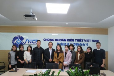 VNCS tiếp tục tổ chức khóa huấn luyện "Kỹ năng thuyết trình" cho các nhân viên