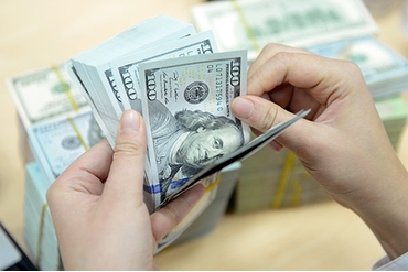 GÓC NHÌN CHUYÊN GIA: CHIẾN TRANH THƯƠNG MẠI MỸ TRUNG TÁC ĐỘNG NHƯ THẾ NÀO ĐẾN TỶ GIÁ Ở VIỆT NAM?