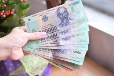 155万亿越盾即将流出市场？